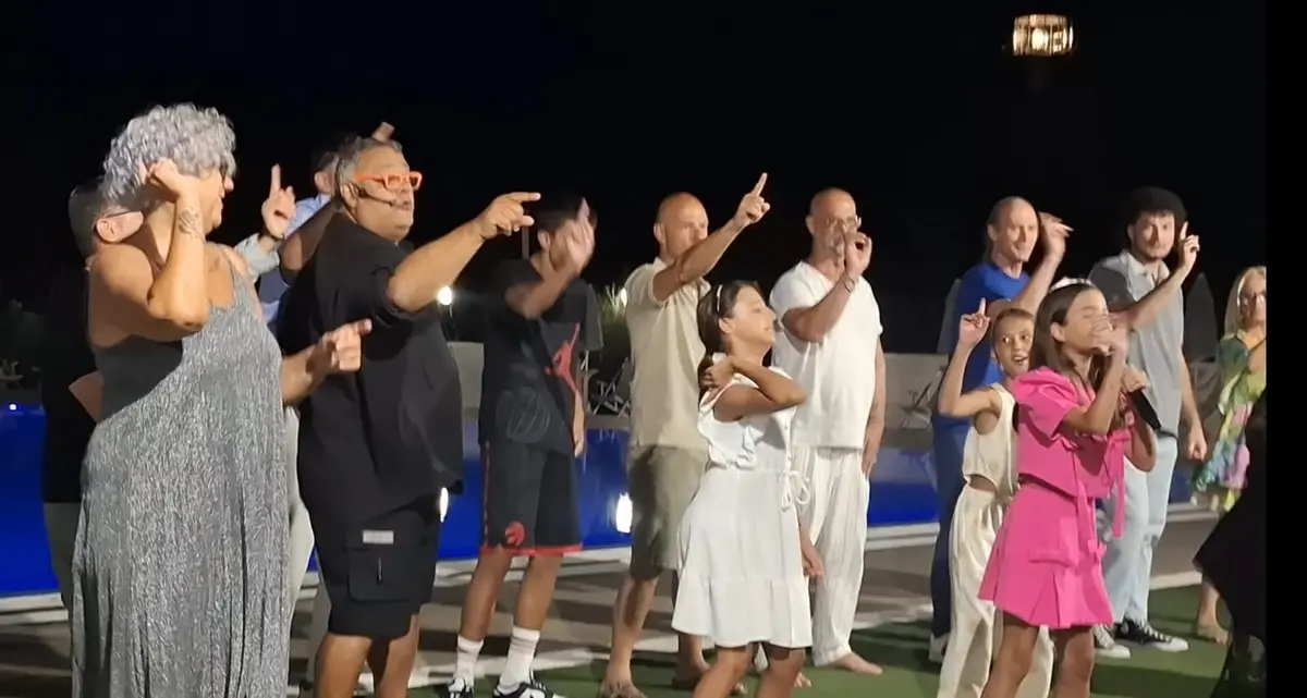 Serata musicale sotto le stelle alla Piscina Centumcellae