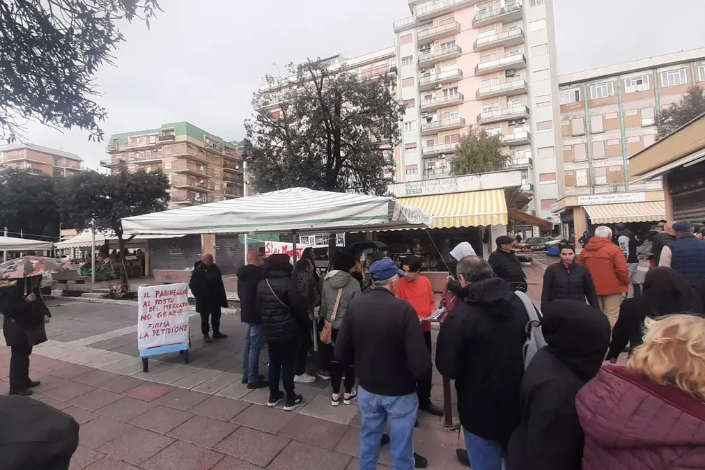 Trasloco mercato, consiglio comunale aperto sì ma dopo l’approvazione del piano integrato