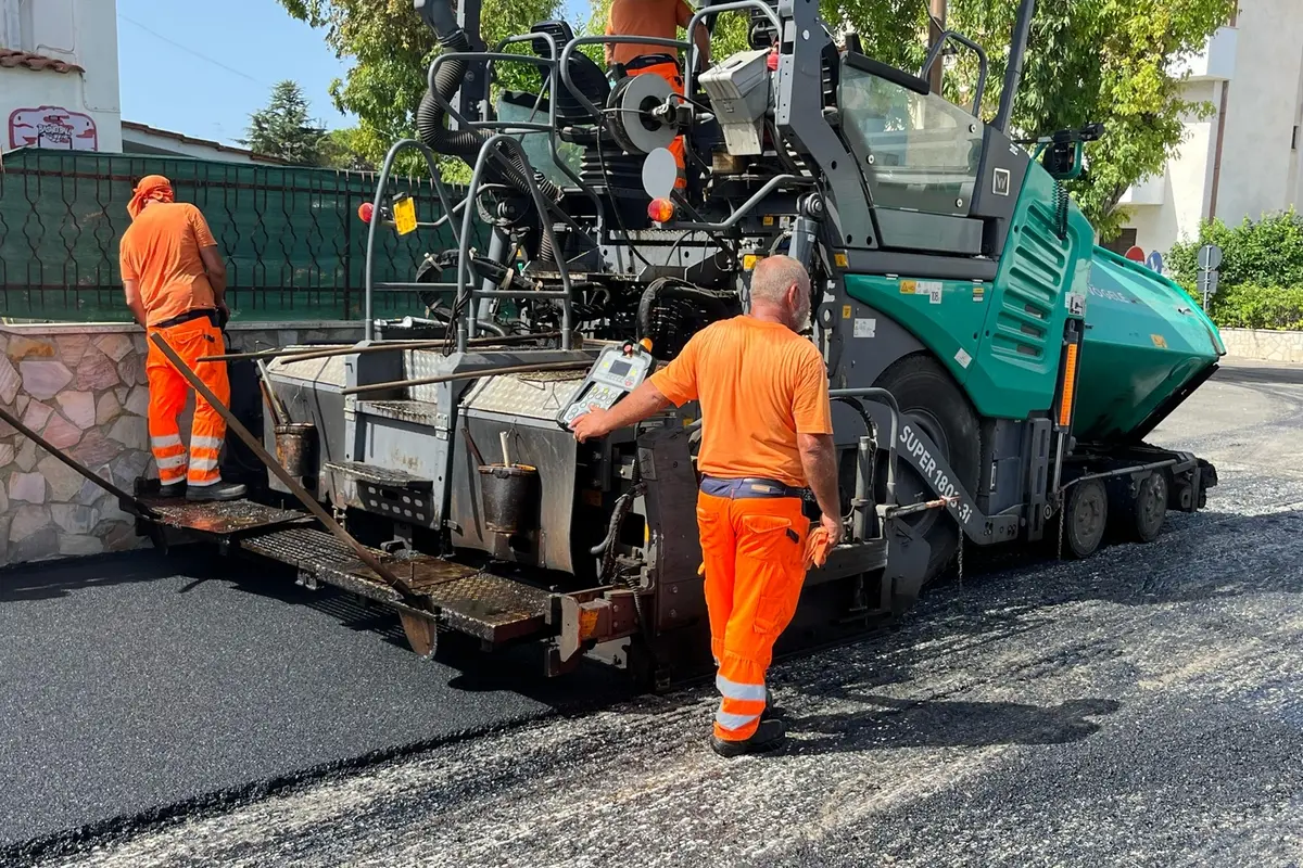 Il piano contro le buche arriva in via Pelagalli