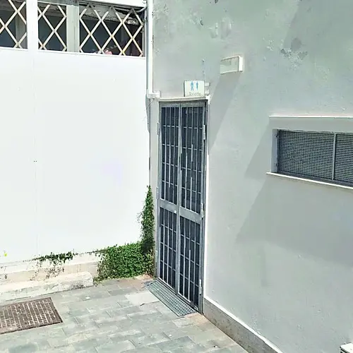 Bagni pubblici e servoscala, verso l’affidamento triennale