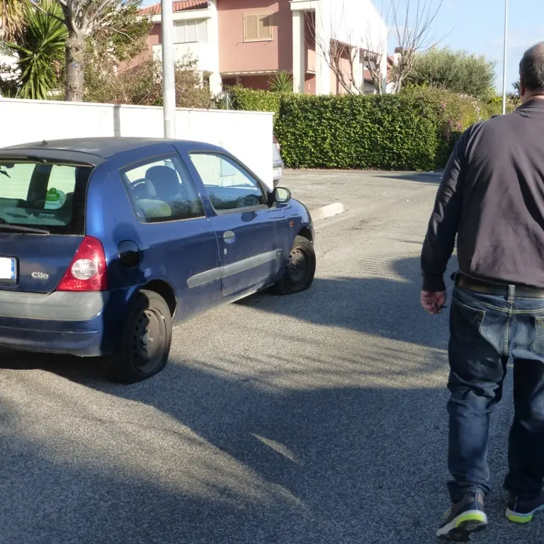 Auto nel mirino dei ladri, quattro raid segnalati nella frazione di Cerenova