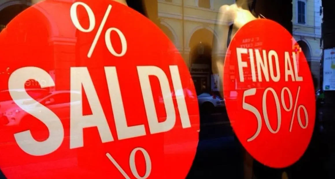 Saldi estivi, prudenza a Civitavecchia