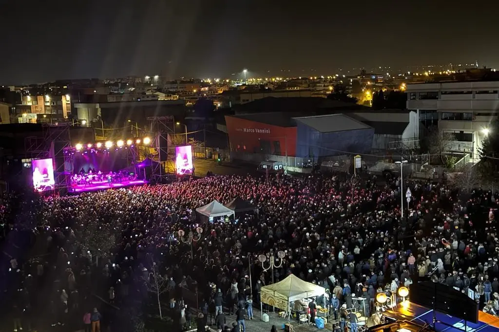 «Era giù tutto previsto», l’accusa dell’opposizione sul Capodanno