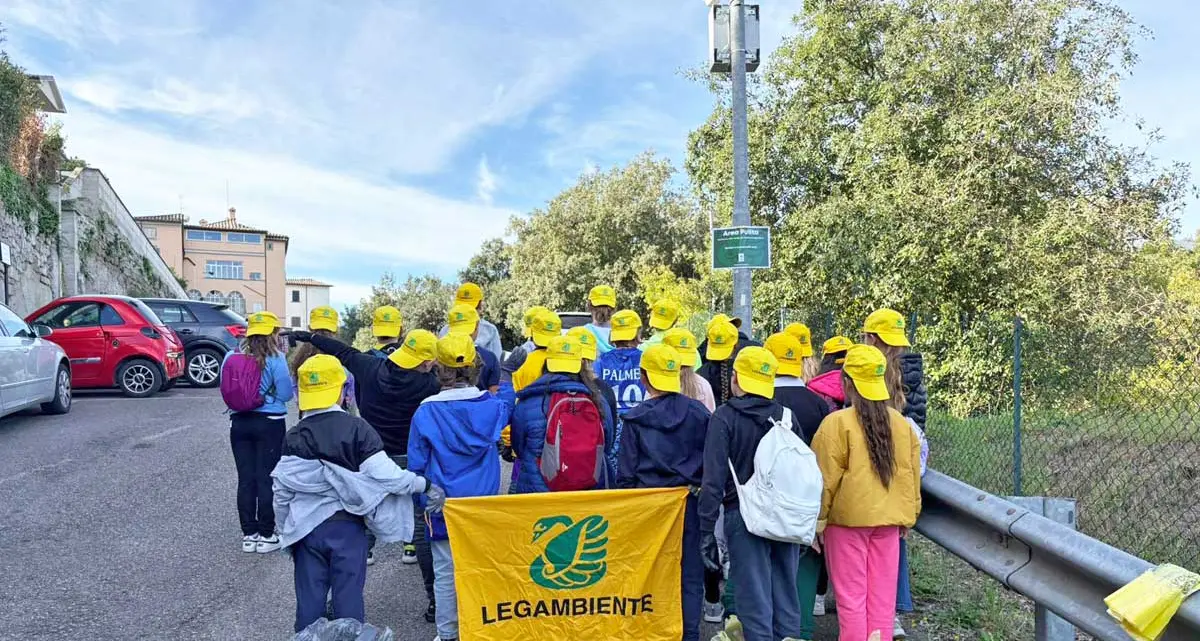 “Puliamo il mondo”, i bambini della Primaria attenti all’ambiente