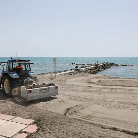 Le spiagge di Ostia ai giovani