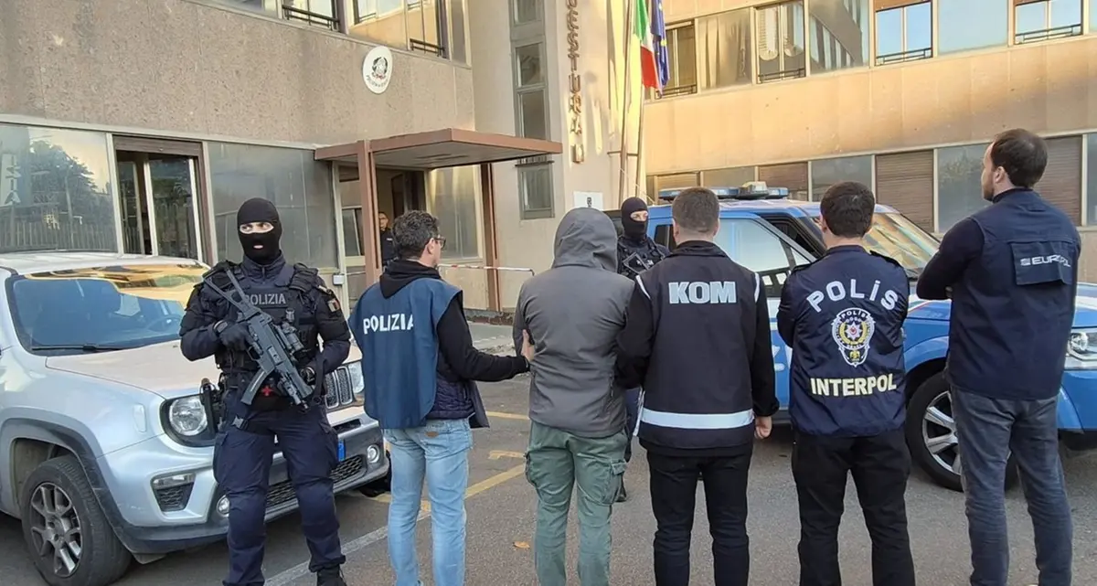 Mafia turca, gli arrestati fanno scena muta davanti al giudice