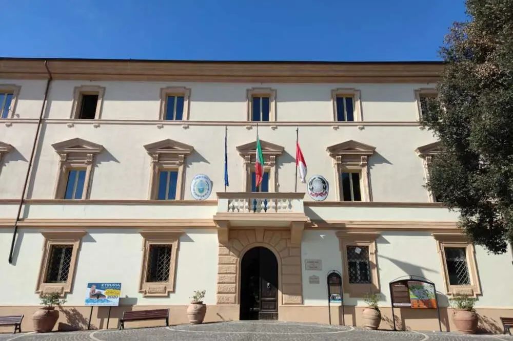 Uso dell’aula consiliare: scontro politico a Tolfa