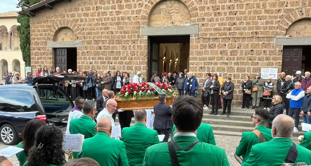 L’ultimo saluto di Cerveteri ad Aurelio Badini: «Grazie per tutto quello che hai fatto per la città»