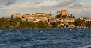 In vendita l’ex scuola di via Pianora