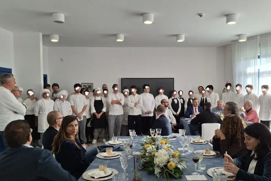 Lezioni e sapori, gli studenti dell’Alberghiero cucinano per i ristoratori