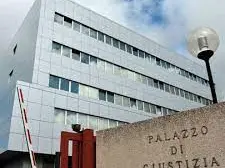 Estorsione: indagati due civitavecchiesi