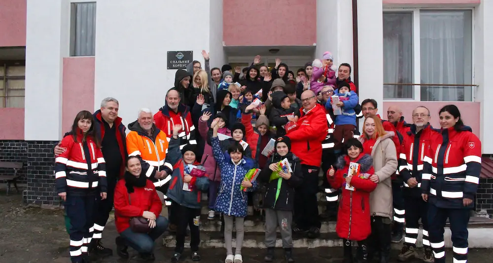 Corridoi umanitari, il Papa incontra i migranti sbarcati al “Da Vinci”: «L’accoglienza è il primo passo per la pace»