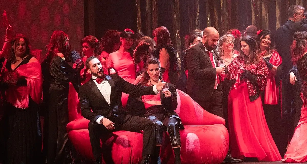 “La Traviata” in grande stile a Civitavecchia