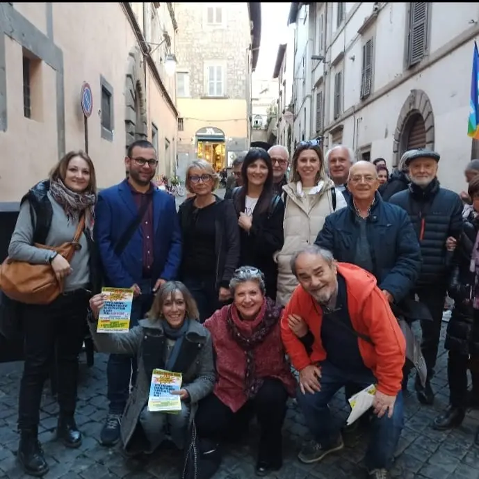 «Nella Tuscia rubinetti a secco e tariffe alle stelle»