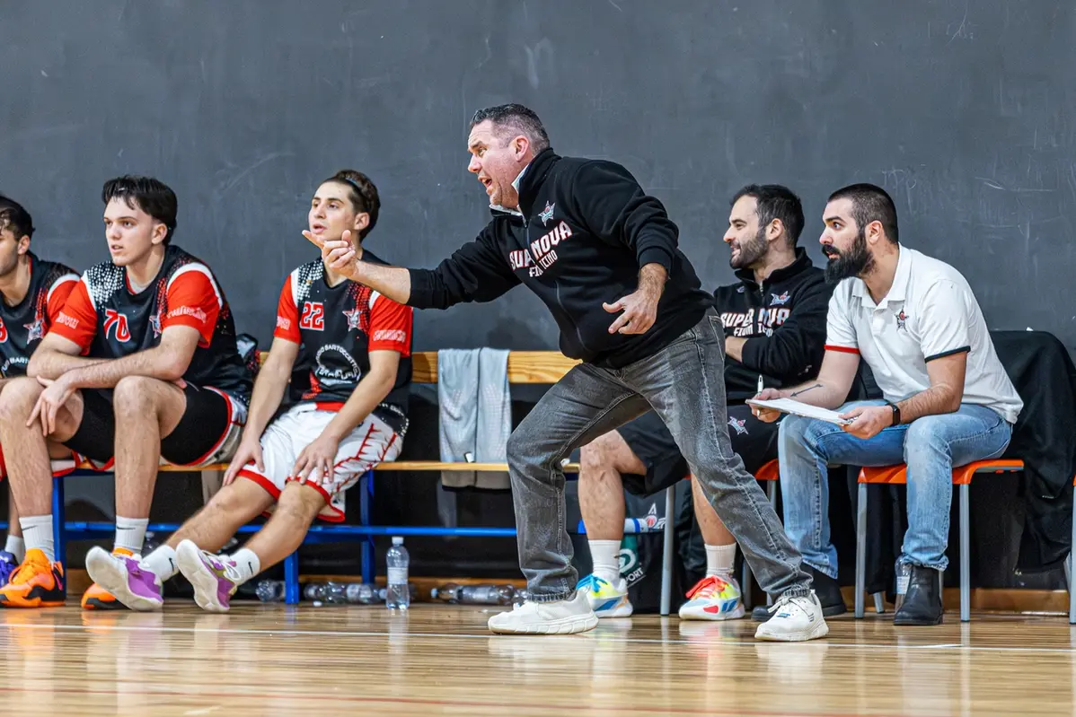 Coach Roberto Pasquinelli