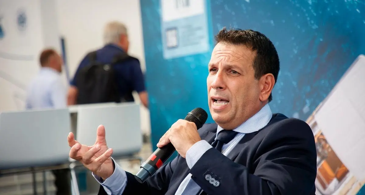 Il Commissario Straordinario dell'AdSP Raffaele Latrofa al Salone Nautico di Genova