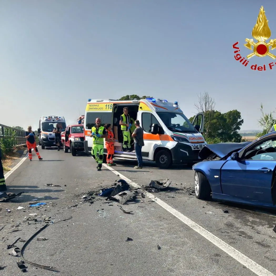Frontale in viale Maria: sette feriti