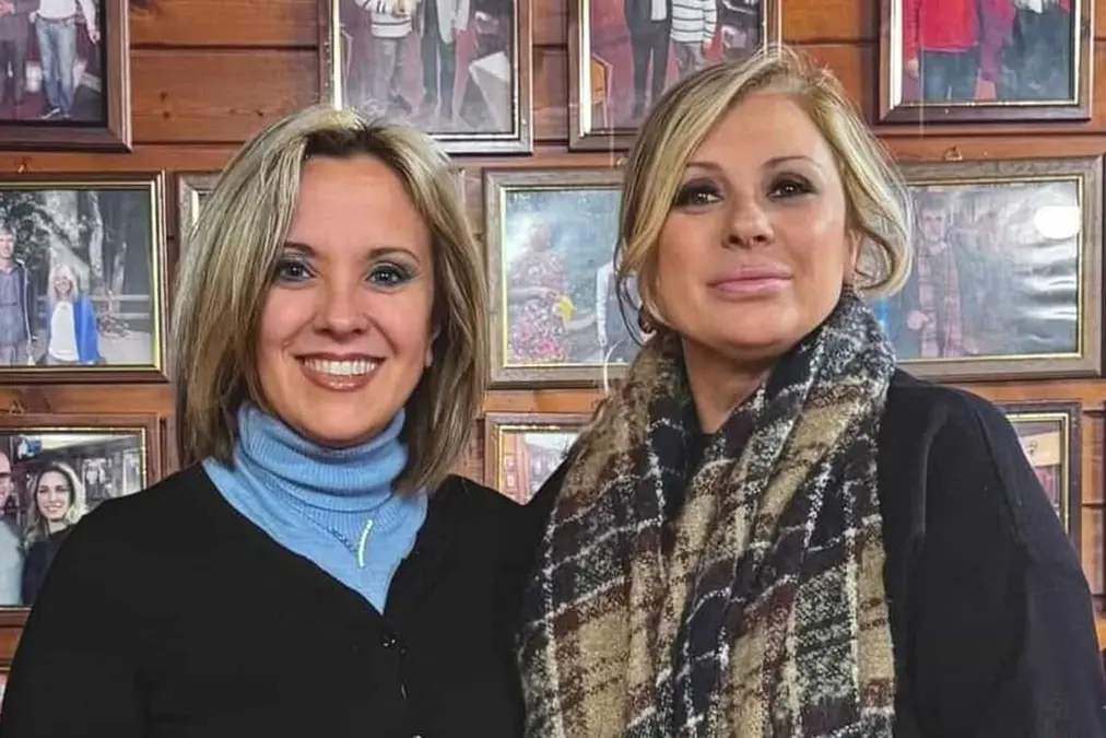 Tina Cipollari a pranzo in Faggeta