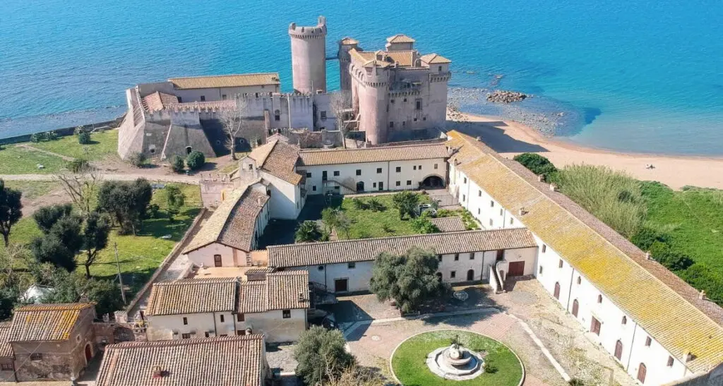 Verso il nuovo protocollo d’intesa, il comitato: «Giù le mani dal castello di Santa Severa