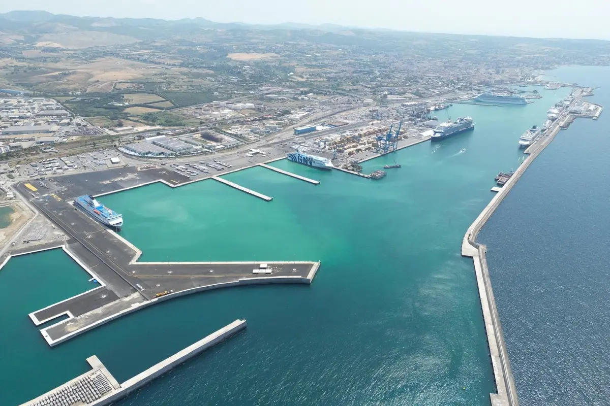 Porti di Roma e del Lazio: traffici in crescita nel 2025