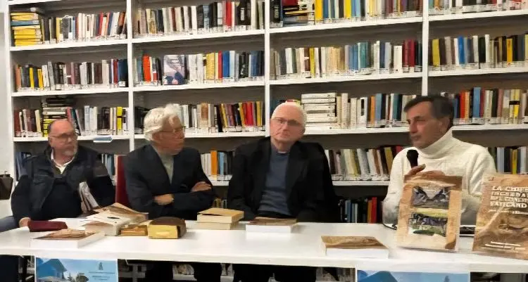 Presentato martedì presso la Biblioteca di Santa Marinella il libro “La Chiesa incarnata nel concilio vaticano”