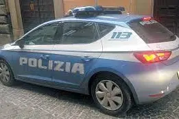 Viterbo: sorpreso a rubare sulle auto in sosta a Pianoscarano
