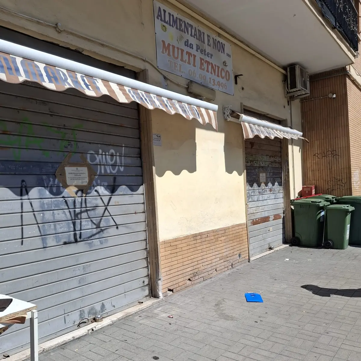 Risse e disordini in strada, chiuso un mini market a Ladispoli