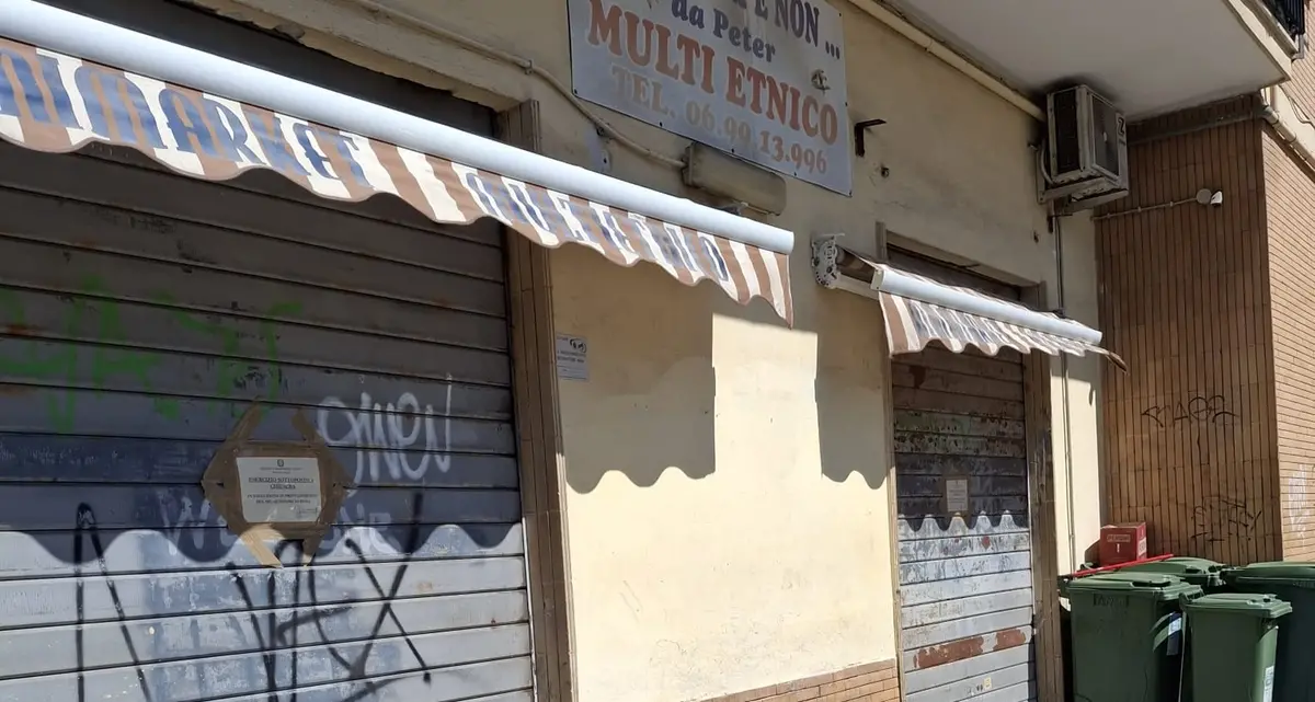 Risse e disordini in strada, chiuso un mini market a Ladispoli
