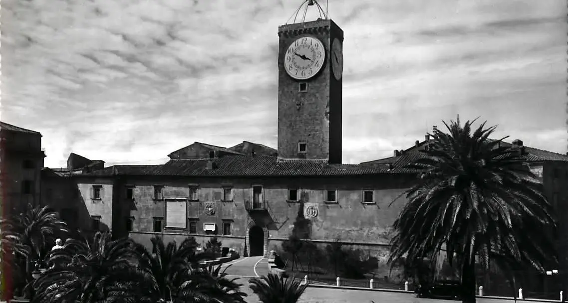 Il porto narrato fa tappa alla Rocca