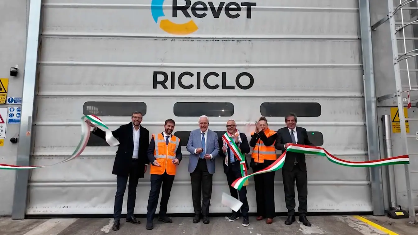 Revet (Gruppo Plures) avvia la seconda linea di produzione