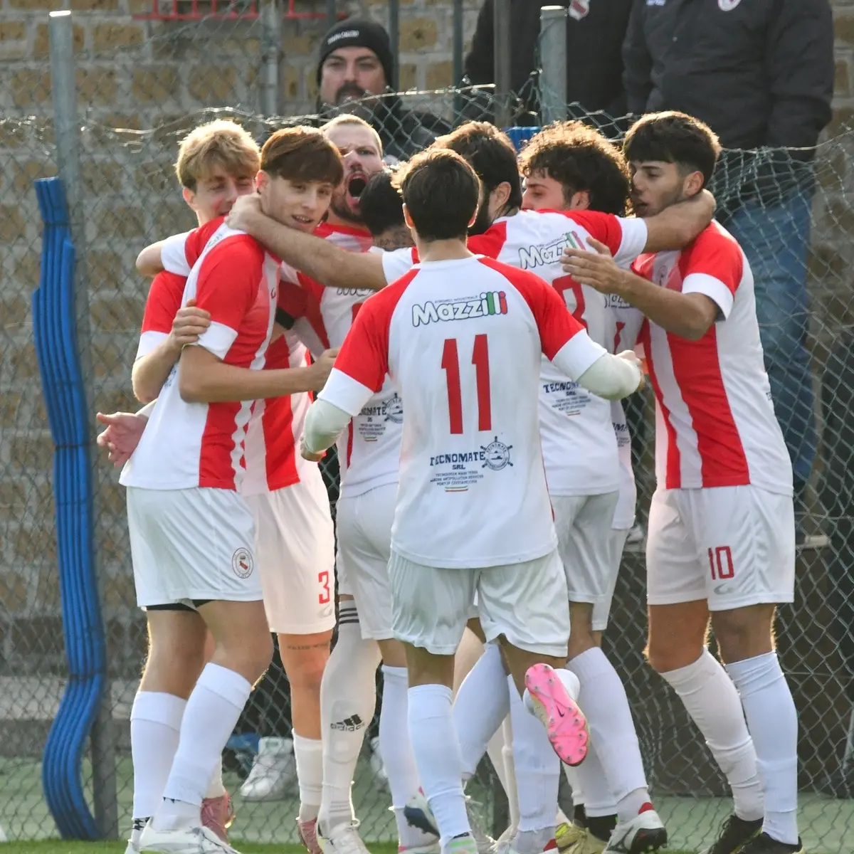 Il Tolfa si prende il derby: 2-0 al Santa Marinella in uno Scoponi da brividi