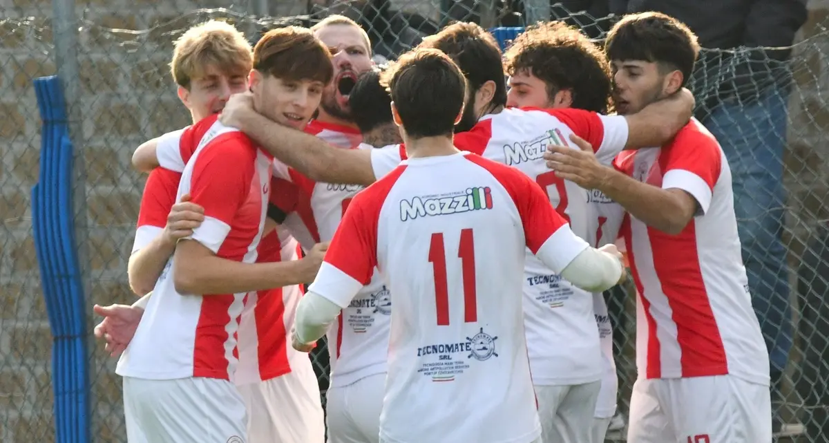 Il Tolfa si prende il derby: 2-0 al Santa Marinella in uno Scoponi da brividi