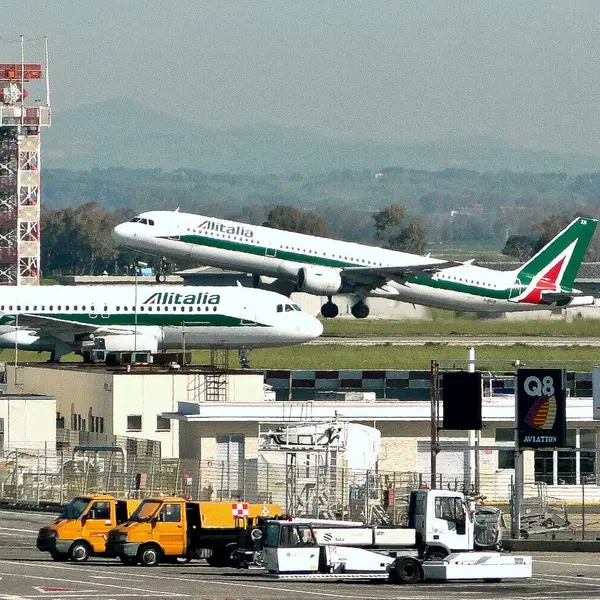 Guasto alla valvola : aereo evacuato d’emergenza