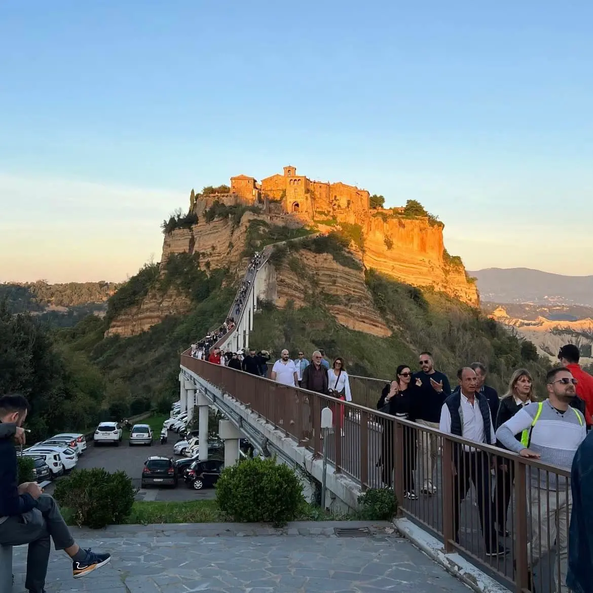 Boom di turisti a Civita di Bagnoregio