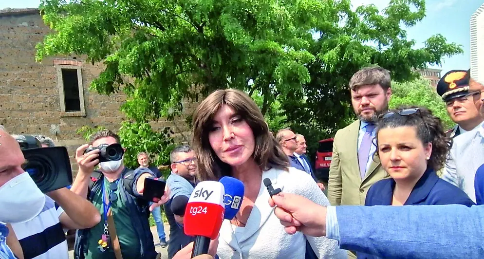 La ministra Bernini a Viterbo: «Questo è il primo giorno della ripartenza»