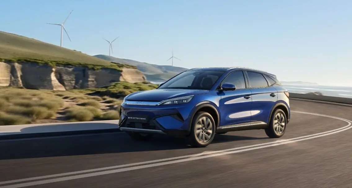 Auto, BYD presenta la nuova ATTO 3 EVO: Suv sportivo ancora più evoluto