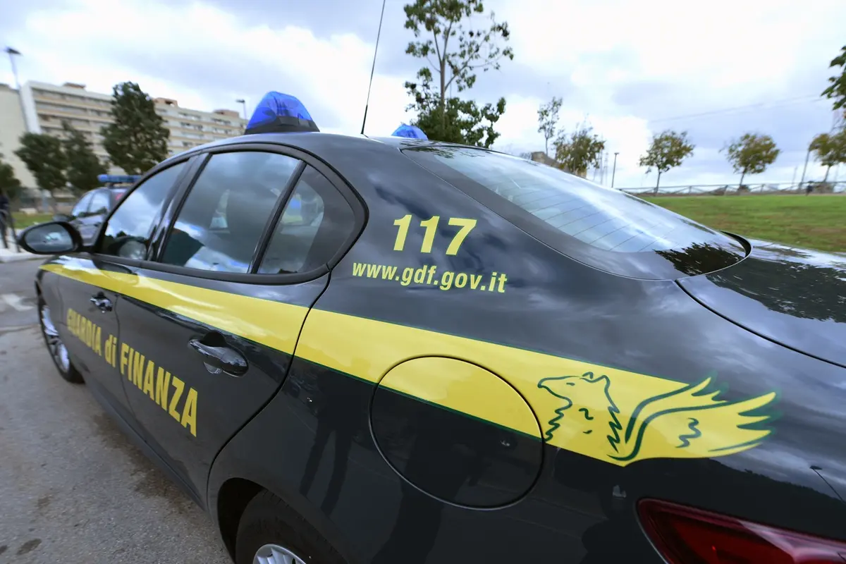 GUARDIA DI FINANZA, GDF, AUTO, 117 , IMAGOECONOMICA