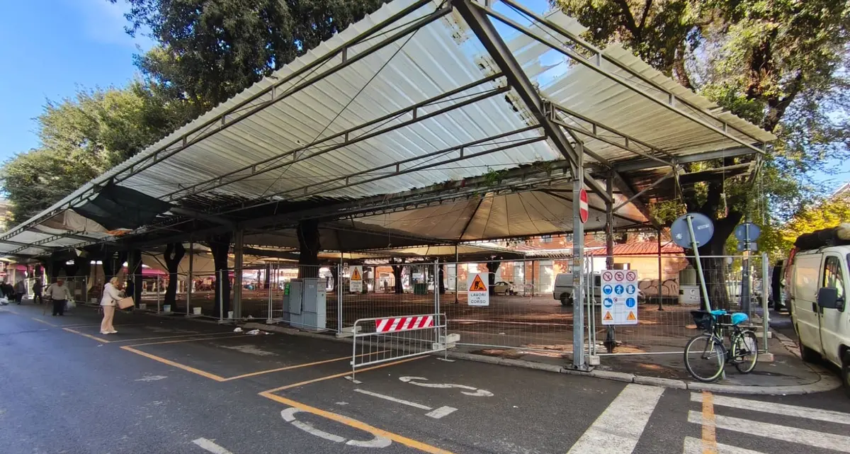 Mercato, via al cantiere