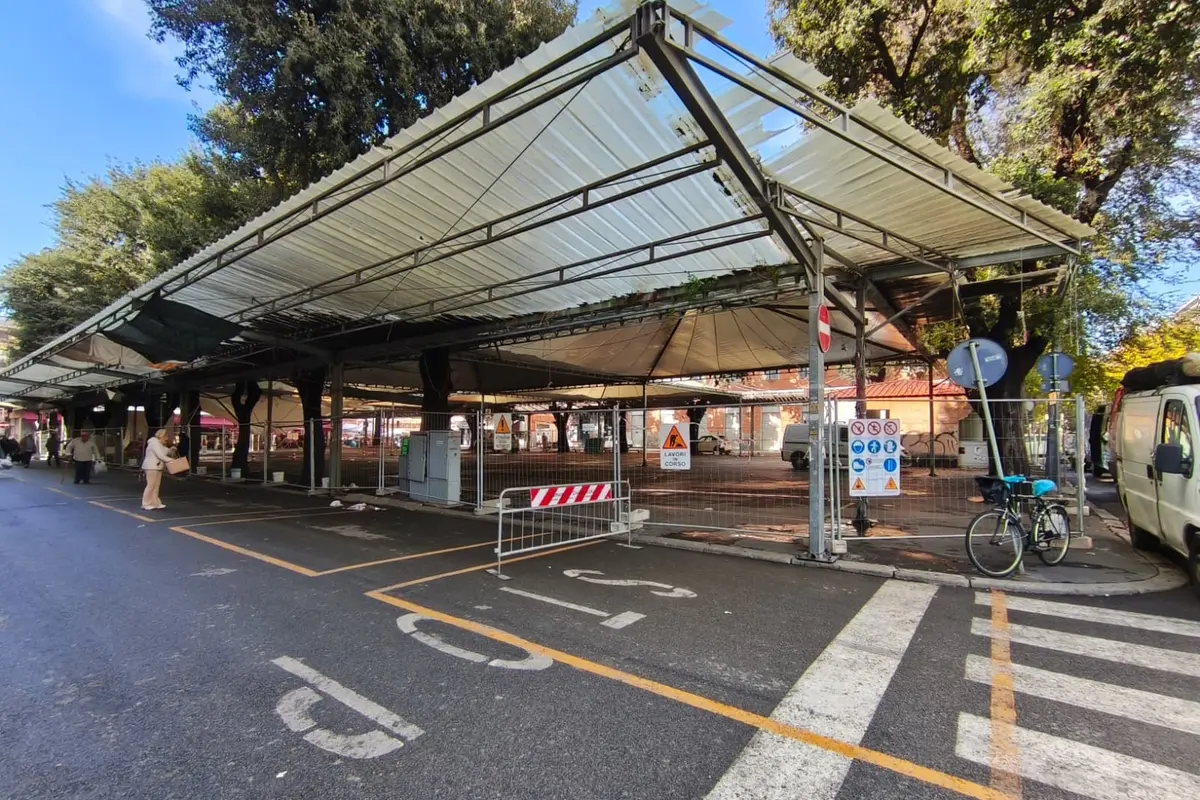 Mercato, via al cantiere