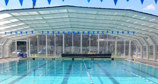 Piscina chiusa, il Pd: «Il Comune faccia chiarezza»