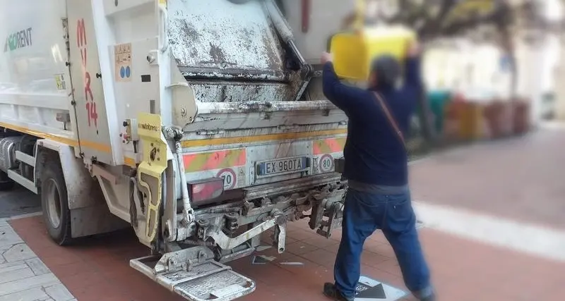 Plastica itinerante, sospeso il servizio del sabato