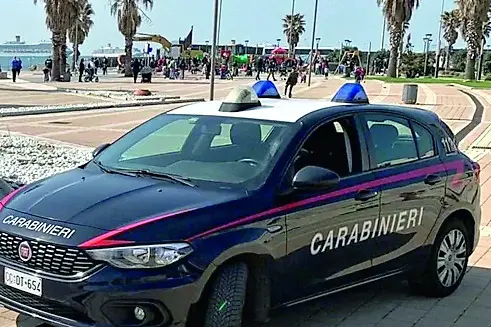 Alcol e botte: giallo a pochi passi dalla Marina