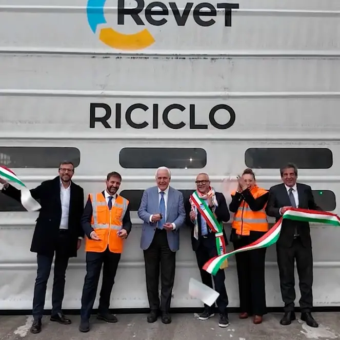 Revet (Gruppo Plures) avvia la seconda linea di produzione dell’impianto di riciclo plastiche post-consumo a Pontedera