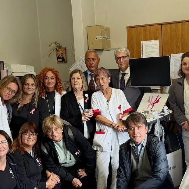 L’associazione Tarquinia in rosa dona un ecografo alla chirurgia senologica dell’ospedale Santa Rosa