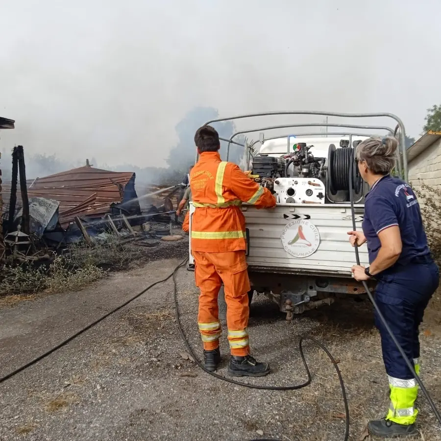 Sospesi a scuola, arruolati nella Protezione civile