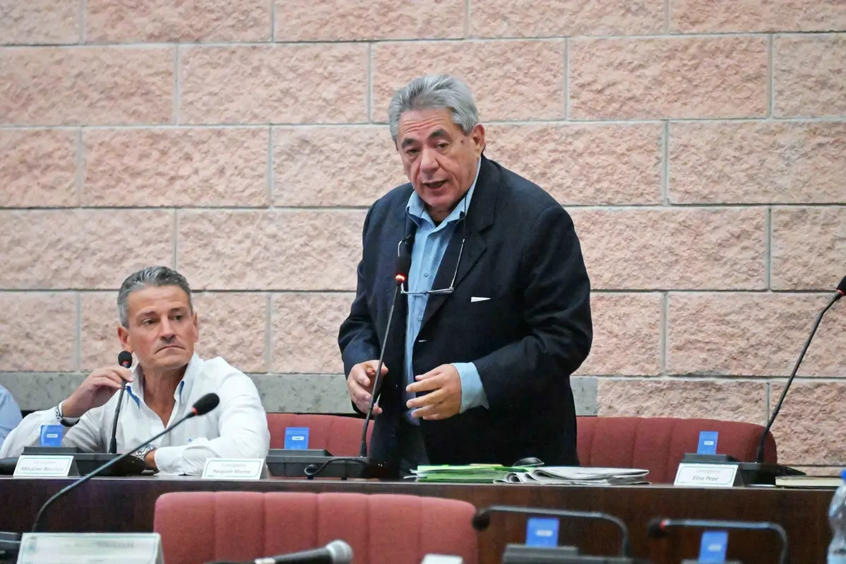 Il consigliere Pasquale Marino durante un suo intervento in consiglio comunale