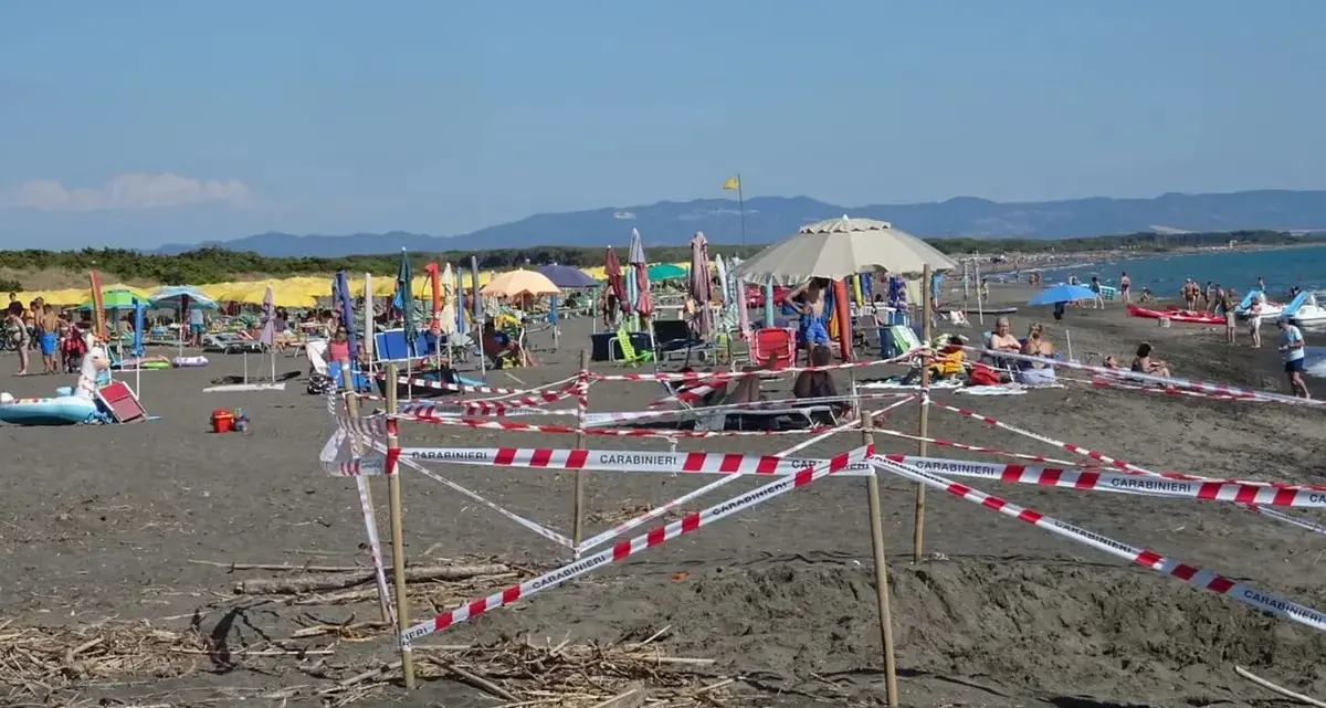 Tragedia in spiaggia, indagato il padre di Riccardo Boni