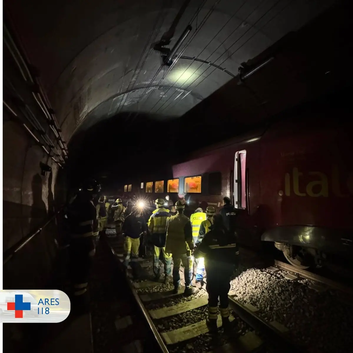 «Italo bloccato in galleria, colpa di un guasto alla linea elettrica»