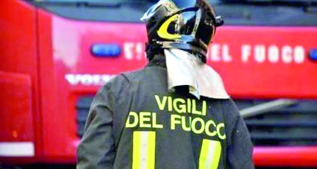 Incendio doloso al maneggio: morta una cavalla di 4 anni