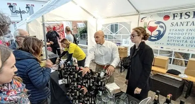 Pescatori, produttori di eccellenze enogastronomiche, chef, ristoratori, scuole e associazioni insieme per un racconto collettivo del mare e delle sue tradizioni